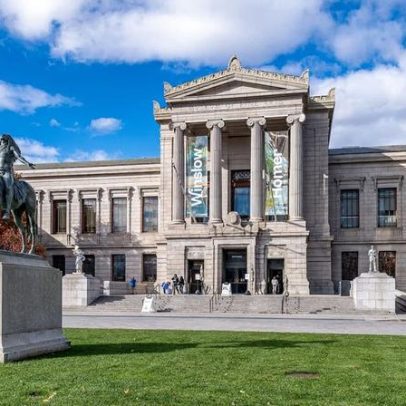 MFA Boston demite 33 funcionários em meio a déficit e reestruturação
