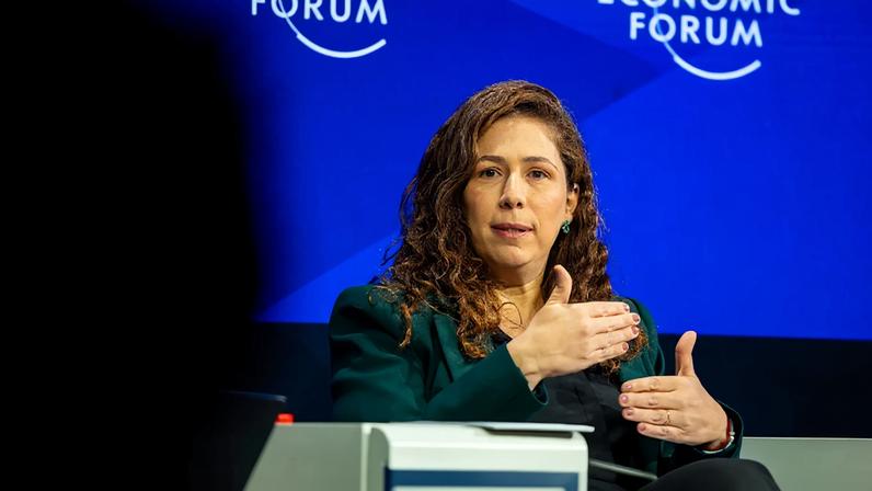 Davos, 21/01/2026 - A ministra da Gestão e da Inovação em Serviços Públicos, Esther Dweck, participa do painel “Breaking Latin America’s Growth Ceiling” (“Rompendo o teto de crescimento da América Latina”, em tradução para o português), realizado durante o Fórum Econômico Mundial.