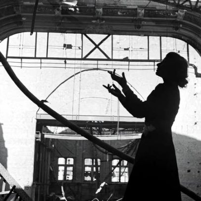 Exposição em Londres de Lee Miller busca fundos para salvar milhares de negativos
