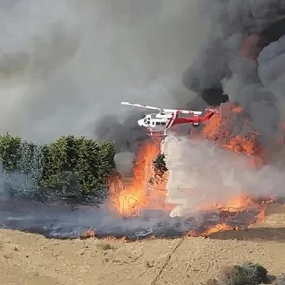 Australianos enfrentam perdas de imóveis à medida que incêndios destroem casas