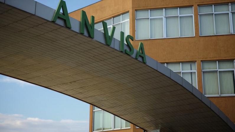 Fachada do edifício sede da Agência Nacional de Vigilância Sanitária (Anvisa).
