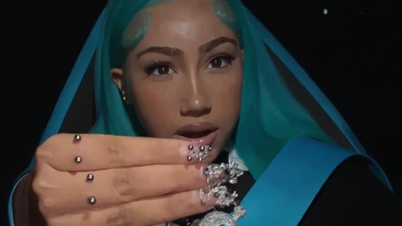 North West faz segundo piercing no dedo para responder a haters