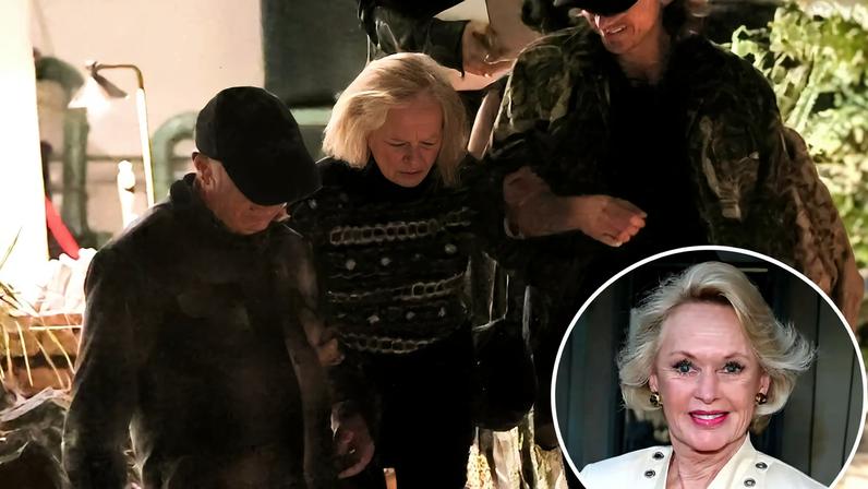 Tippi Hedren was photographed in a rare public outing at her daughter Melanie Griffith’s home in Los Angeles.