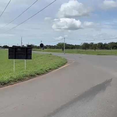 Governador Tarcísio de Freitas visita Bolsonaro na prisão