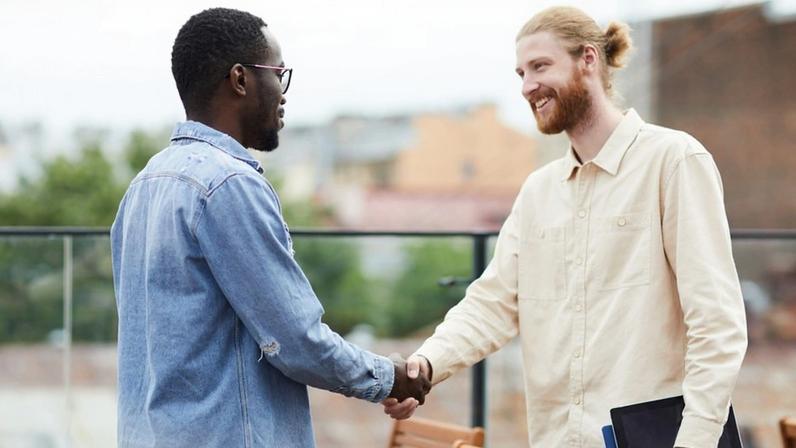 7 Tips to Make – and Keep – Good Christian Friends