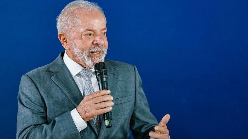 Presidente Lula (PT) durante reunião ministerial, em dezembro de 2025, na Granja do Torto