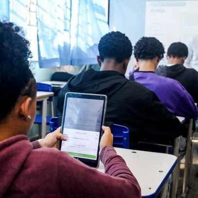 Uso de IA por jovens para saúde mental pode causar dependência e solidão