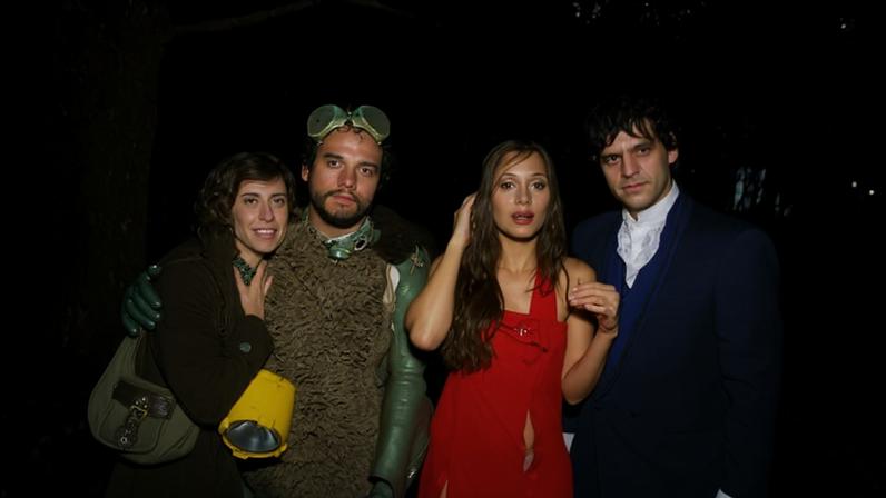 Fernanda Torres, Wagner Moura, Camila Pitanga e Bruno Garcia, em cena de 'Saneamento Básico, o Filme', de Jorge Furtado