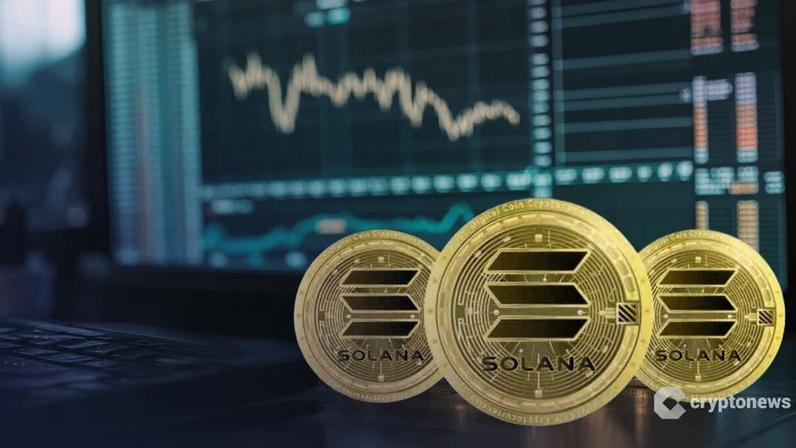 Altcoin Season Index Signals SOL and XRP Ready to Outpace Bitcoin