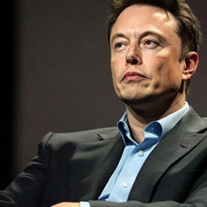 X de Elon Musk torna código aberto o algoritmo de feed após problemas com cripto