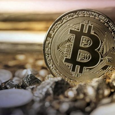 Bitcoin em nível próximo ao ouro de 2017, diz Peter Schiff
