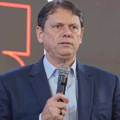 Equipe manda, apaga agenda que motivou crise entre Tarcísio e Bolsonaro