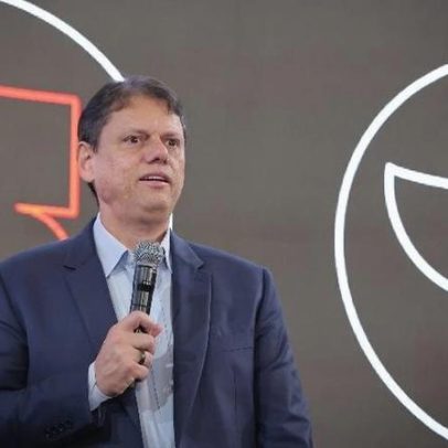 Tarcísio cancela visita a Bolsonaro na quinta e diz ter compromissos em SP