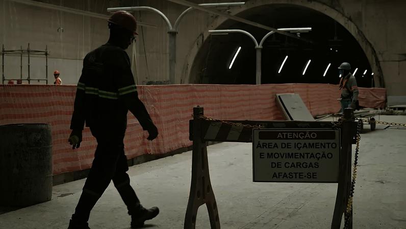 Fotografia do canteiro de obras da estação Santa Marina da Linha 6 - Laranja do metrô de São Paulo.