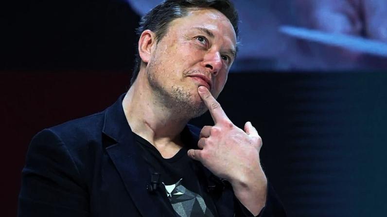 A empresa de Musk mantém US$ 10 bilhões (R$ 53,9 bilhões) em caixa