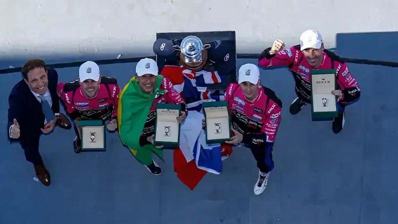 Além do prazer de pilotar e vencer, Helio destaca o clima de verdadeira irmandade numa prova de Endurance (Foto: LAT/IMSA)