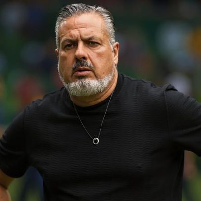Flamengo se posiciona diante de especulações sobre janela de transferências