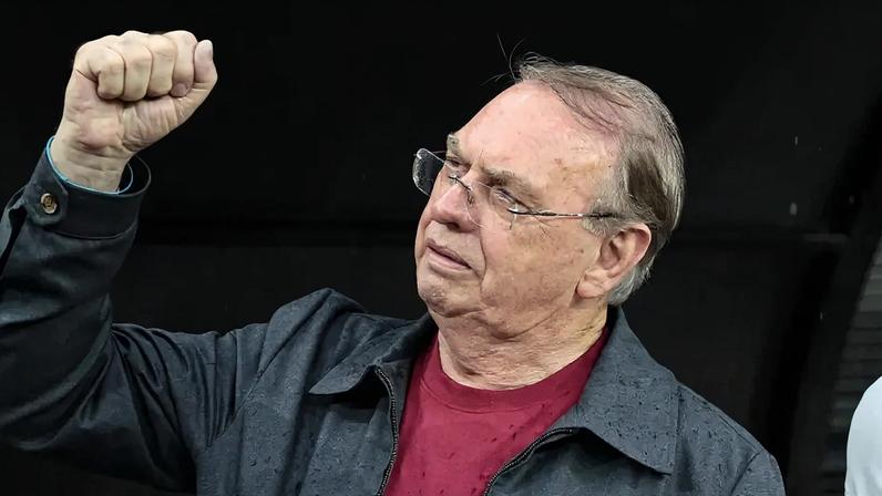 O Osmar Stabile, presidente do Corinthians (Foto: Peter Leone/O Fotografico/Gazeta Press)