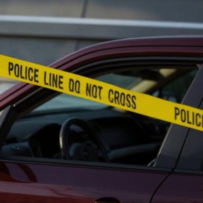 Agente de imigração dispara e mata mulher em Minneapolis, EUA