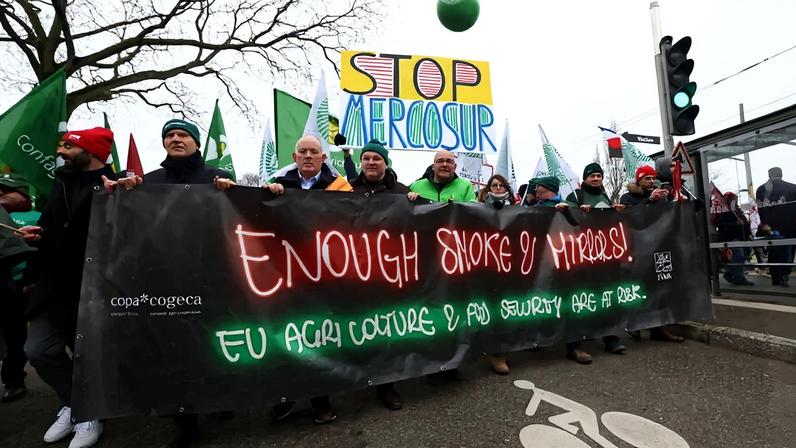 Produtores franceses protestam contra acordo comercial entre UE e Mercosul 20/01/2026. REUTERS/Yves Herman