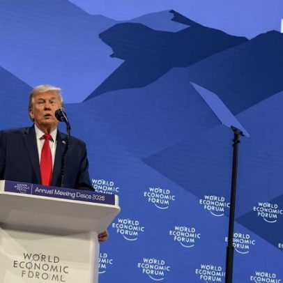 Trump afirma em Davos que pretende comprar a Groenlândia sem força