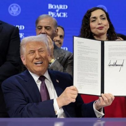 Trump lança em Davos Conselho de Paz criado por ele