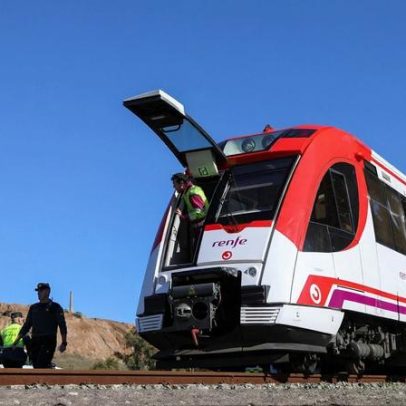 Trem colide com guindaste, quarto acidente na Espanha em uma semana