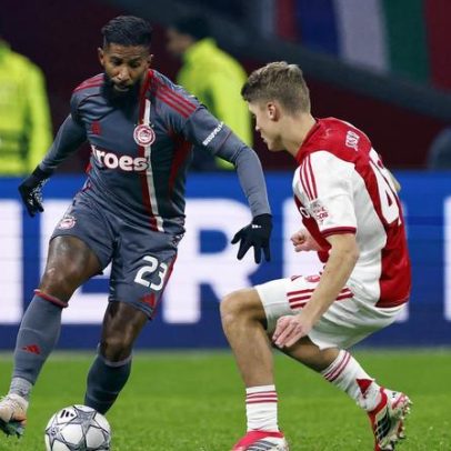 Rodinei celebra seu primeiro mata-mata da Champions com destaque pelo Olympiacos
