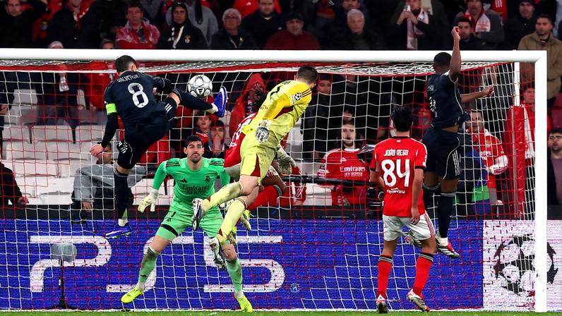 Análise dos confrontos dos playoffs da Champions League 2025/26