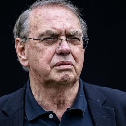 Corinthians mira jogadores livres enquanto busca derrubar ban de transferências