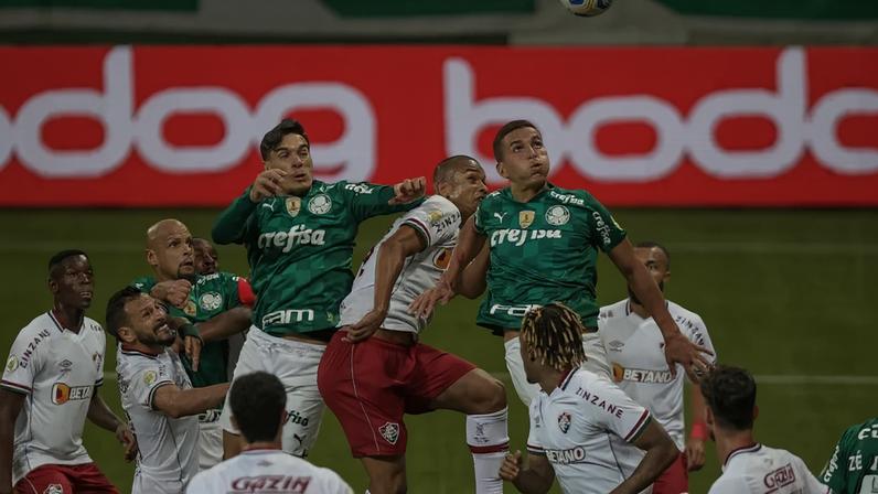Zagueiro David Braz (Foto: Marcello Zambrana/Agif/Gazeta Press)