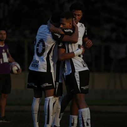 Jogos de hoje no futebol: quem joga e onde assistir ao vivo (12/01/2026)