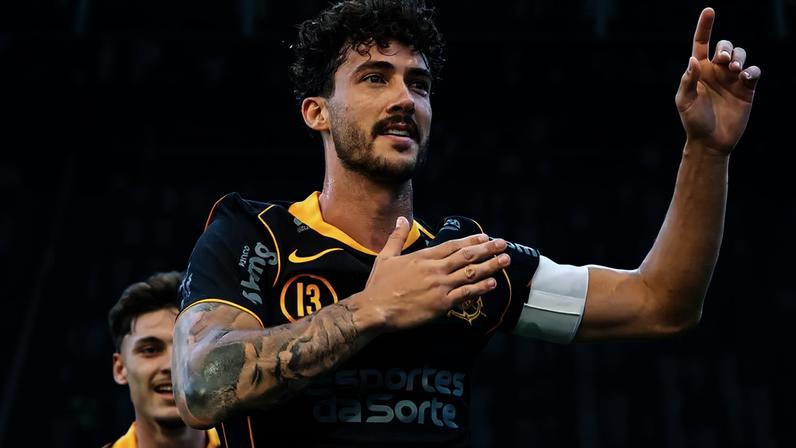 Gustavo Henrique abriu o placar para o Timão (Foto: Léo Barrilari/GazetaPress)
