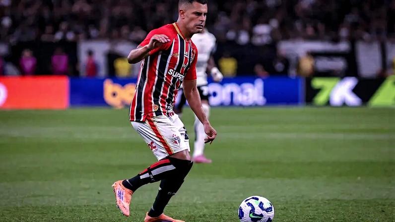 Alisson, do São Paulo, iria reforçar o Corinthians (Foto: Geraldo Bubniak/Gazeta Press)