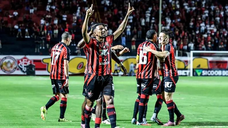 Mateus Silva comemora primeiro gol com a camisa do Vitória (Foto: Junior Damasceno/MyPhoto Press/Gazeta Press)