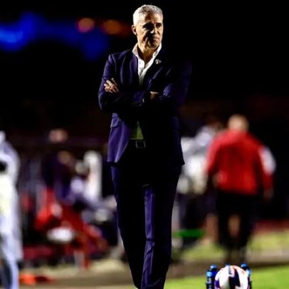 Crespo comenta momento difícil do São Paulo e diz que não pode perder