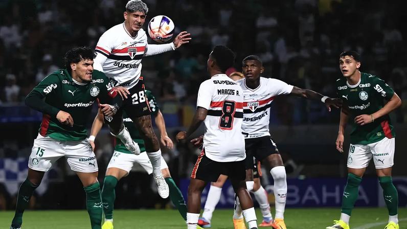 São Paulo foi derrotado novamente (Foto: Ettore Chiereguini/ Agif/Gazeta Press)