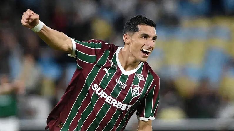 Serna abriu o placar em Fluminense x Flamengo (Foto: Alexandre Durão/Zimel Press/Gazeta Press)