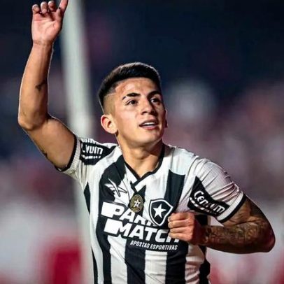 Atitude de Thiago Almada emociona torcida do Botafogo