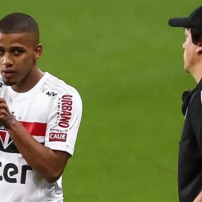 Novo reforço do Vasco melhora rendimento após bronca de Diniz, como Rayan