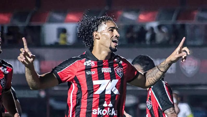 Fabri foi um dos grandes destaques do Vitória contra o Remo (Foto: Joao Aurelio/Pera Photo Press/Gazeta Press)