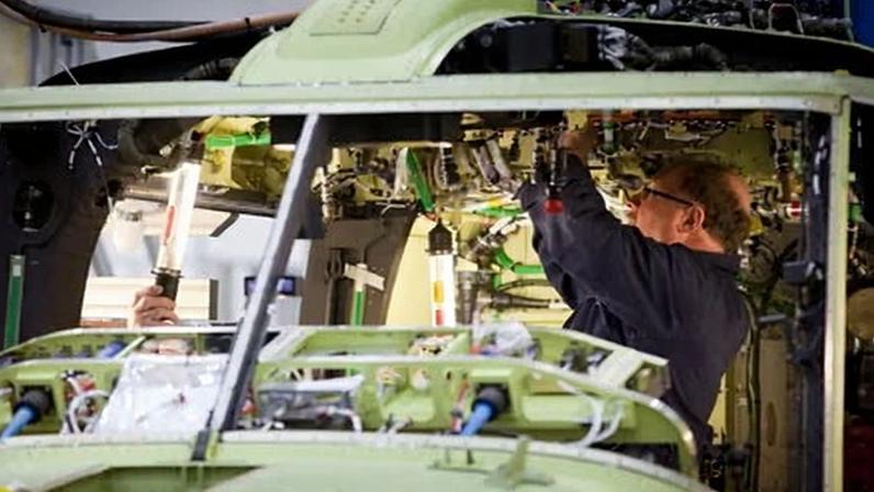 3 mil empregos em risco sem assinatura do MoD em pedido de helicópteros