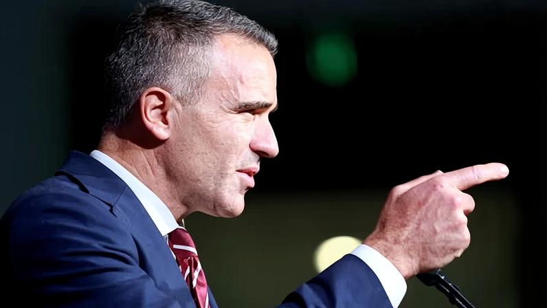In the letter made public on Sunday, Peter Malinauskas said it was not ‘in the public interest’ to include Randa Abdel-Fattah in the 2026 Adelaide writers’ week program ‘in light of the Bondi terror attack’, citing comments reported in news media attributed to the writer. Photograph: Hilary Wardaugh/AAP