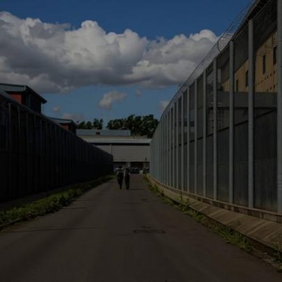 Primeiro voo de 2026 cancelado no Reino Unido sob esquema um entra, um sai