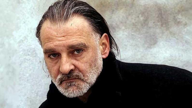 Béla Tarr in 2000.