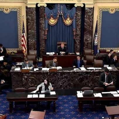 Senado avança resolução sobre poderes de guerra para conter Trump na Venezuela