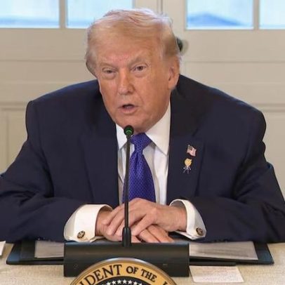 Trump afirma que EUA agirão na Groenlândia, quer gostem ou não