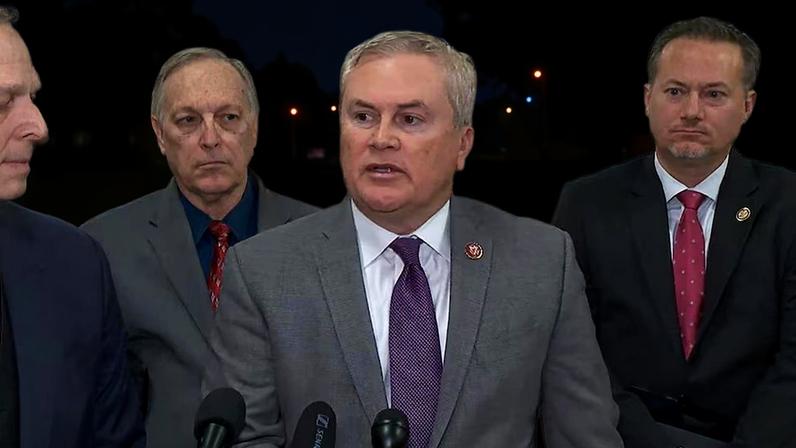 Bill Clinton 'trying to play the victim card': Comer