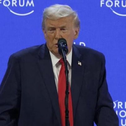 Trump diz que não usará força para tomar Groelândia