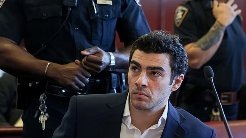 Luigi Mangione attends an evidentiary hearing in New York on 18 December 2025.